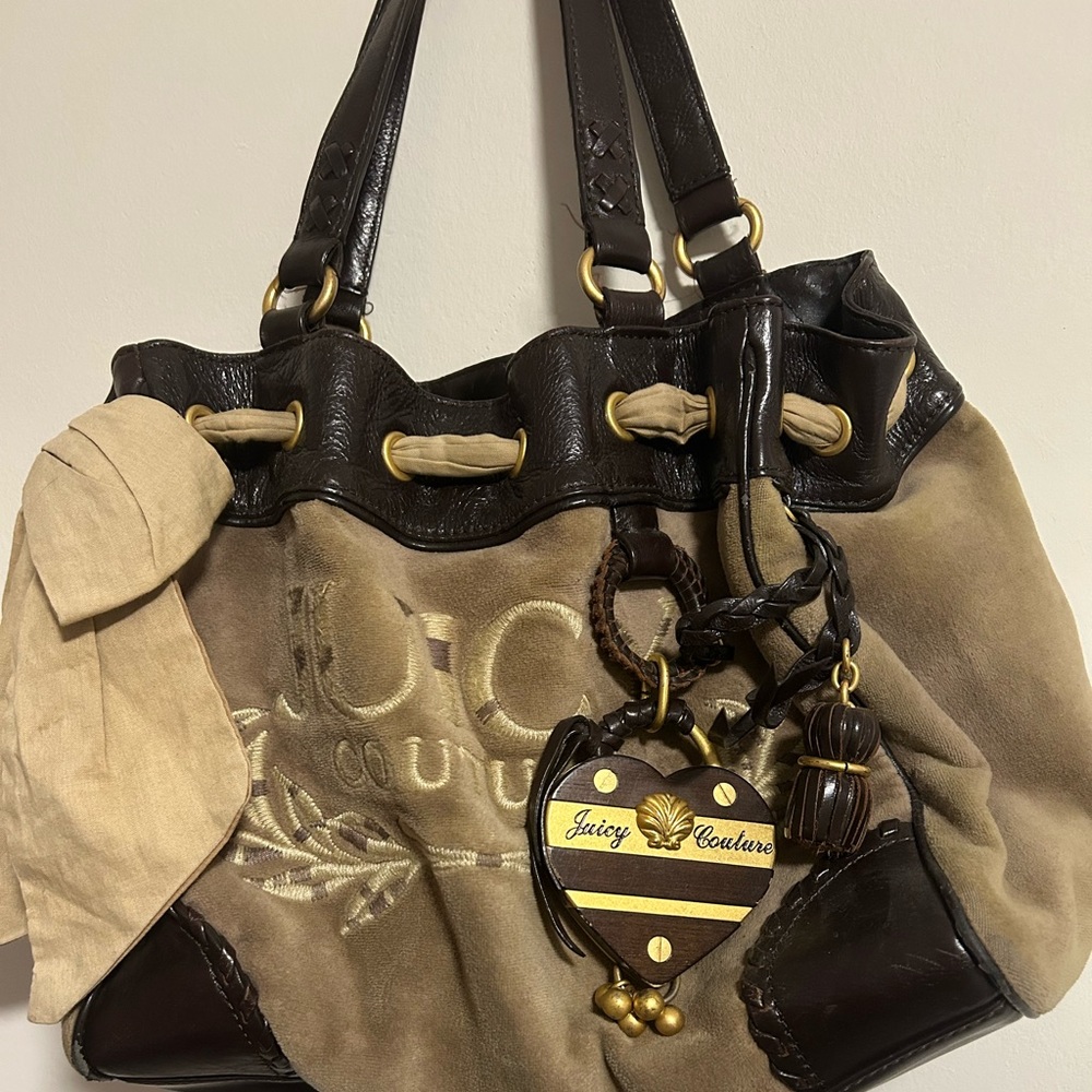 Juicy couture daydreamer